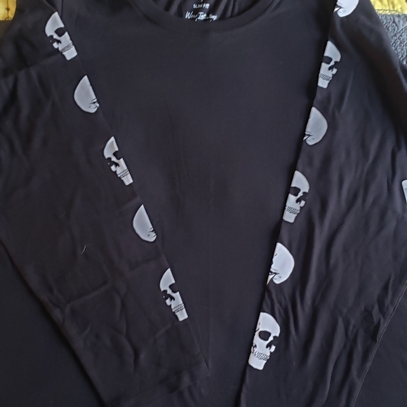TORRID Long Sleeve Skull Top